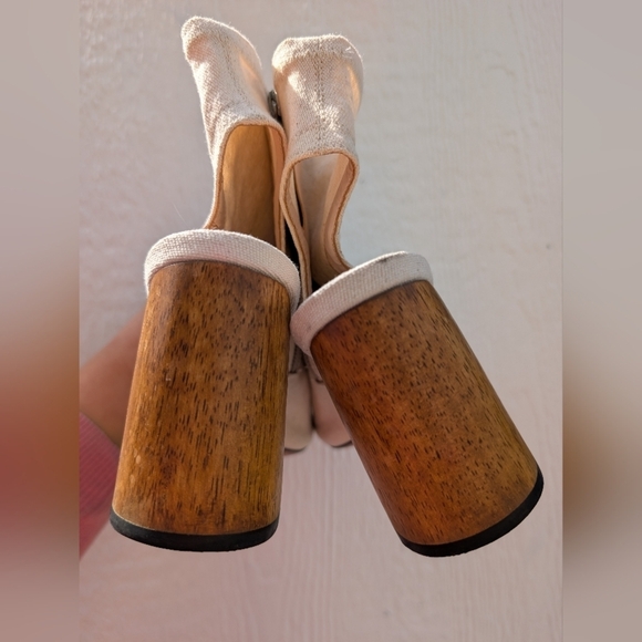 SCHUTZ Neutral Boho Open Toe Wood Heel Booties Women's Size 7.5 - Picture 8 of 8